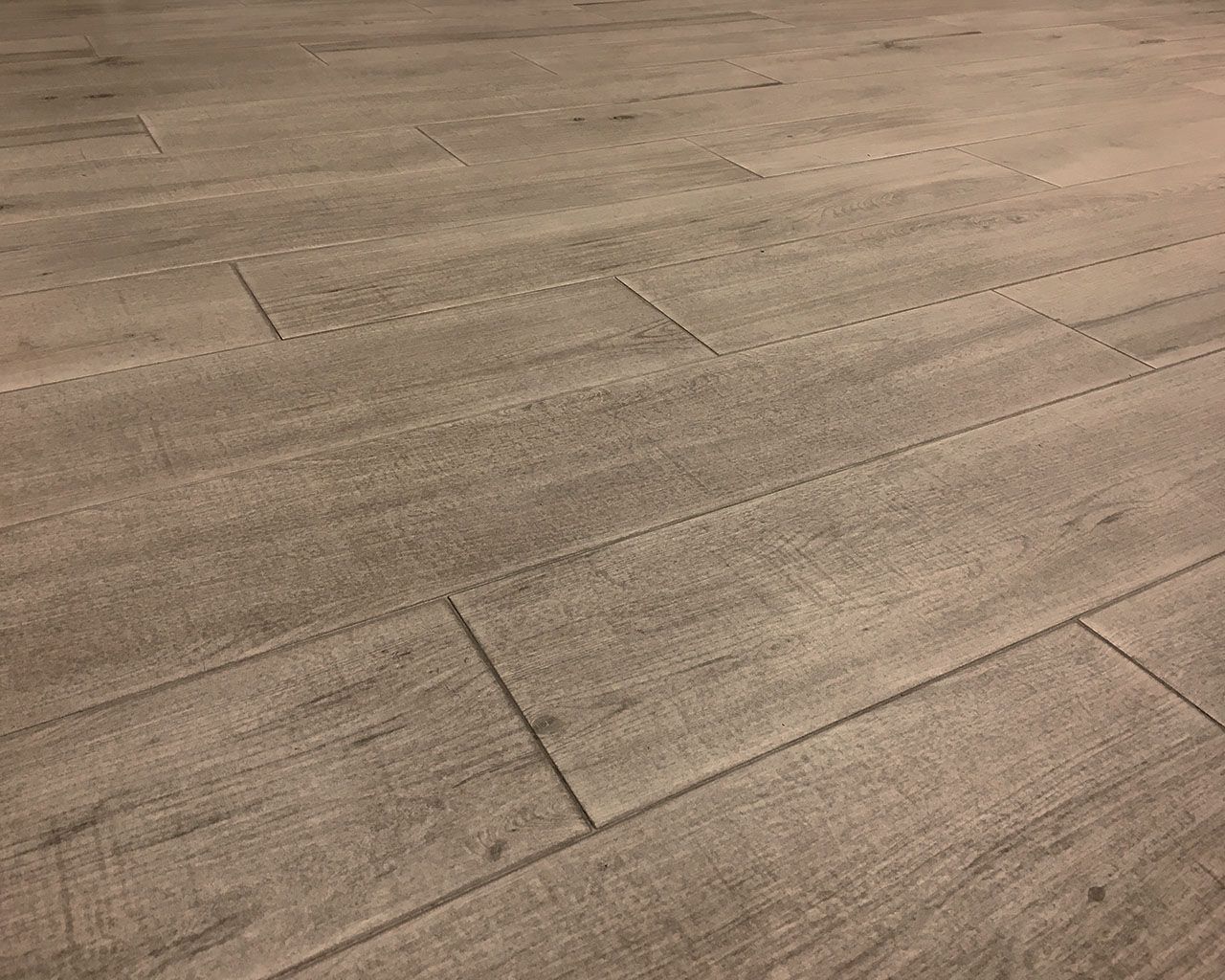wood look tile flooring
